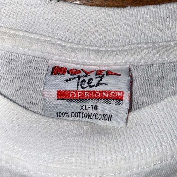 Rare vintage 90s Looney Tunes Kissing Tazmanian devil and she devil T-Shirt XL - Picture 6 of 11